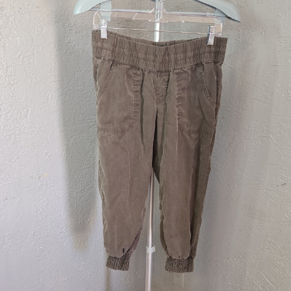 Athleta Benica Capri Jogger Pants Color Falcon
